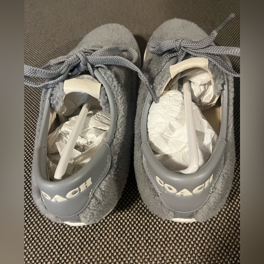 Women’s Size 8.5 Coach Sneakers - Picture 6 of 11